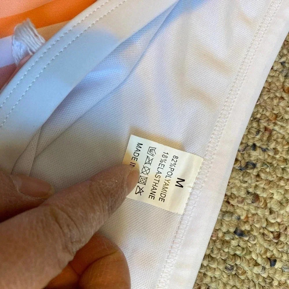 2 Pieces Swimwear/Bikini Matching Set Size M - Picture 3 of 3